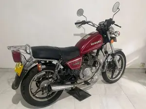 Suzuki GN125 H 2011 Motorbike (Used)