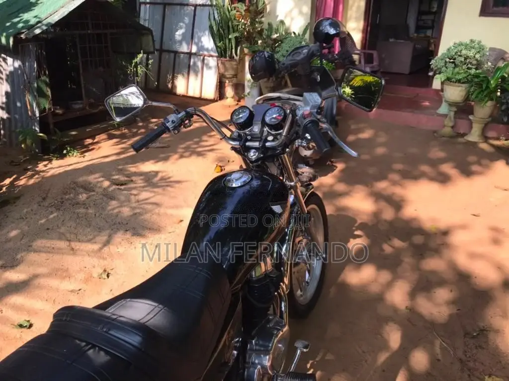 Honda CM Custom 1999 Motorbike (Used)