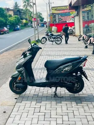 Honda Dio Dx 2019 Motorbike (Used)