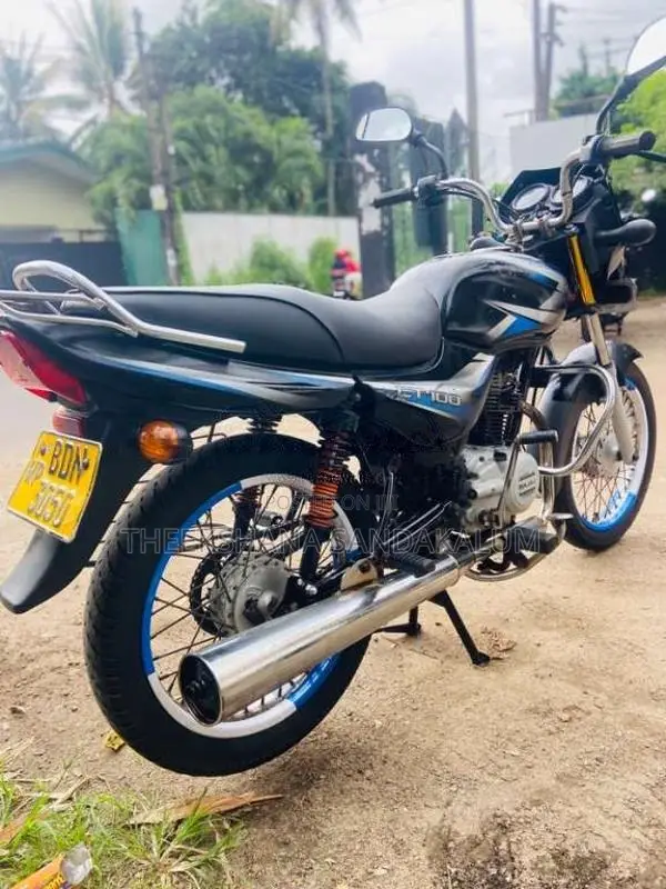 Bajaj CT-100 2016 Motorbike (Used)