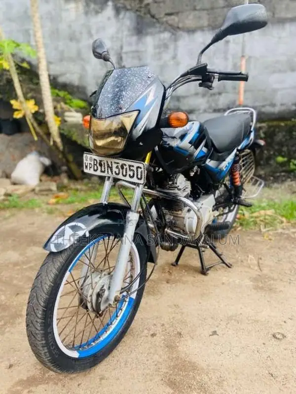 Bajaj CT-100 2016 Motorbike (Used)