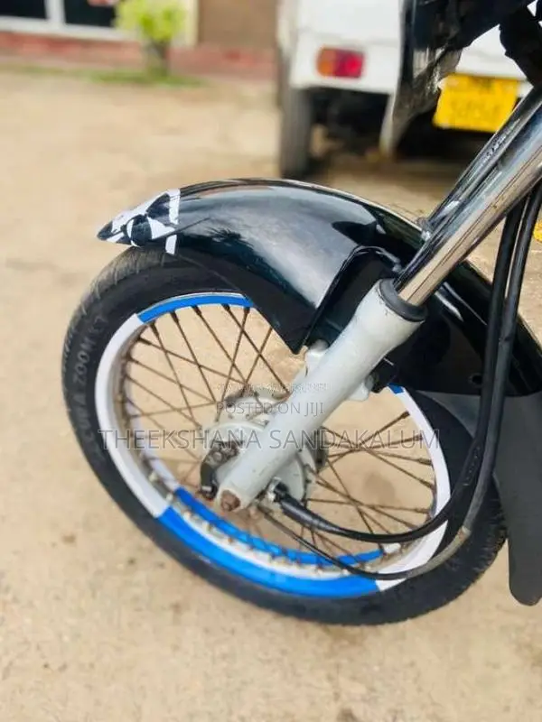 Bajaj CT-100 2016 Motorbike (Used)