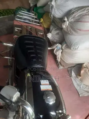 Honda Twin 2017 Motorbike (Used)