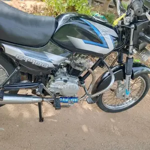 Bajaj CT-100 2013 Motorbike (Used)