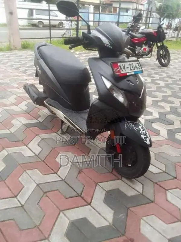 Honda Dio 2012 Motorbike (Used)