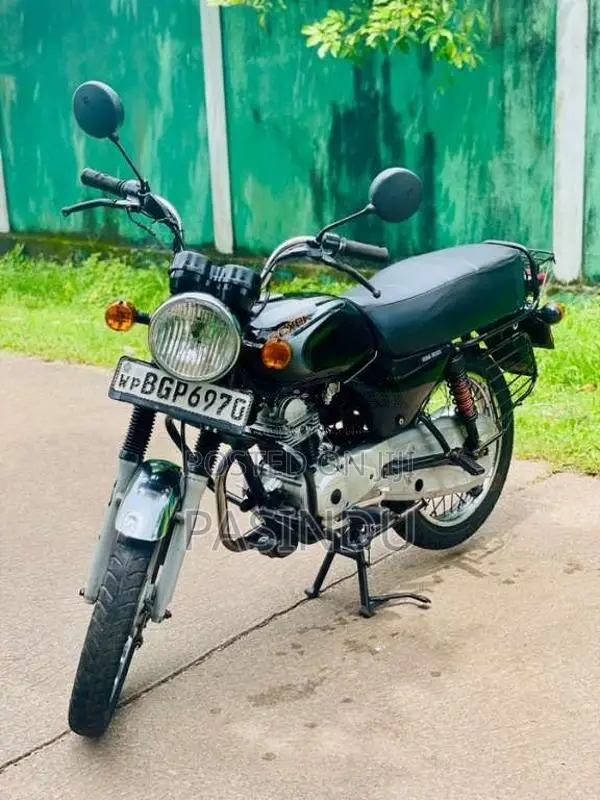 Bajaj Boxer 2018 Motorbike (Used)