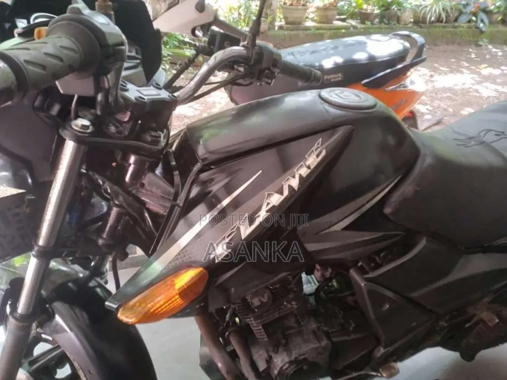 Bajaj Discover 2010 motorcycle (Used)