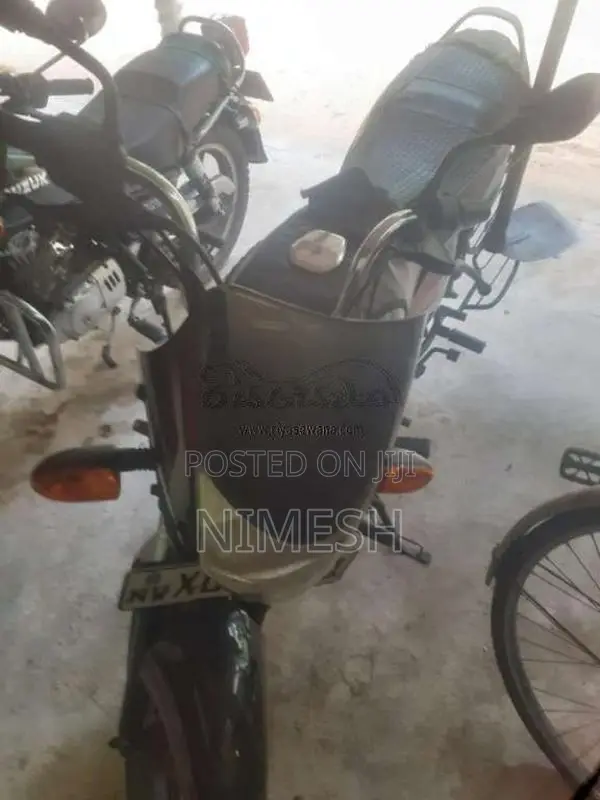 Bajaj Platina 2015 Motorbike (Used)