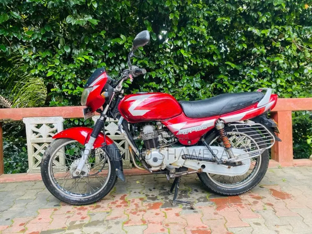 Bajaj CT-100 2005 Motorbike (Used)