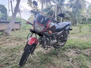 Hero-Honda Glamour 2005 Motorbike (Used)