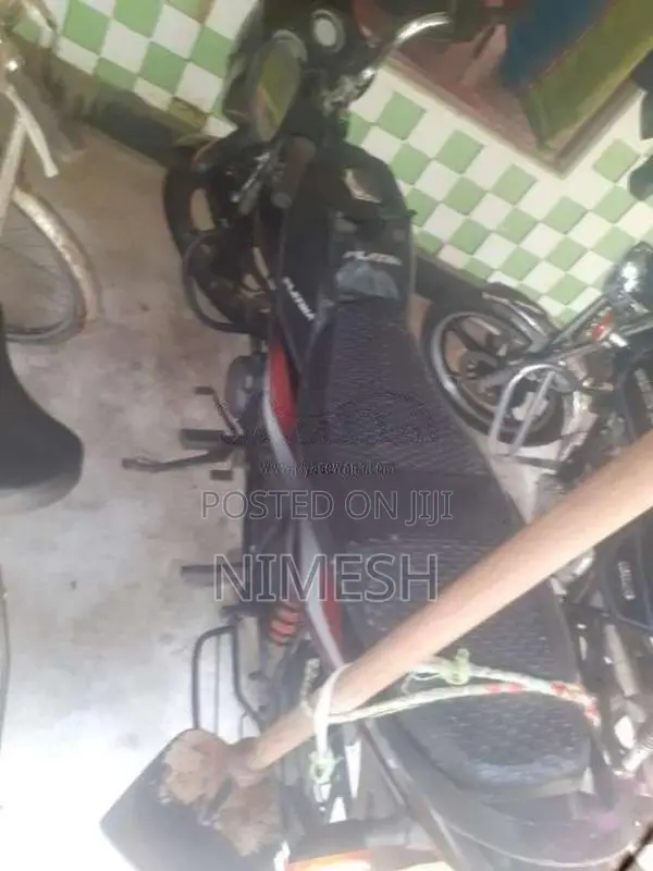 Bajaj Platina 2015 Motorbike (Used)
