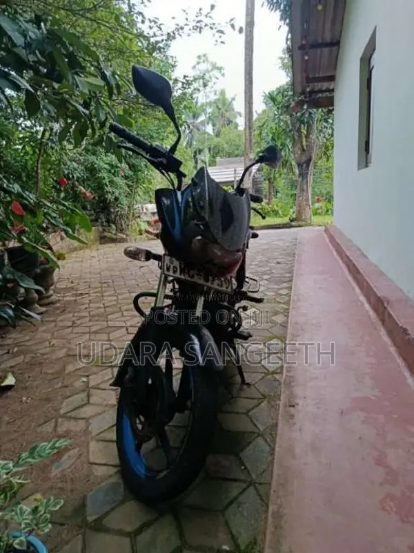 Bajaj Discover 2010 Motorbike (Used)