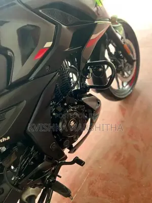 Bajaj Pulsar N160 2025 Motorbike (Used)