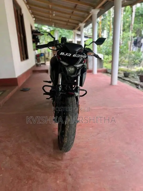 Bajaj Pulsar N160 2025 Motorbike (Used)