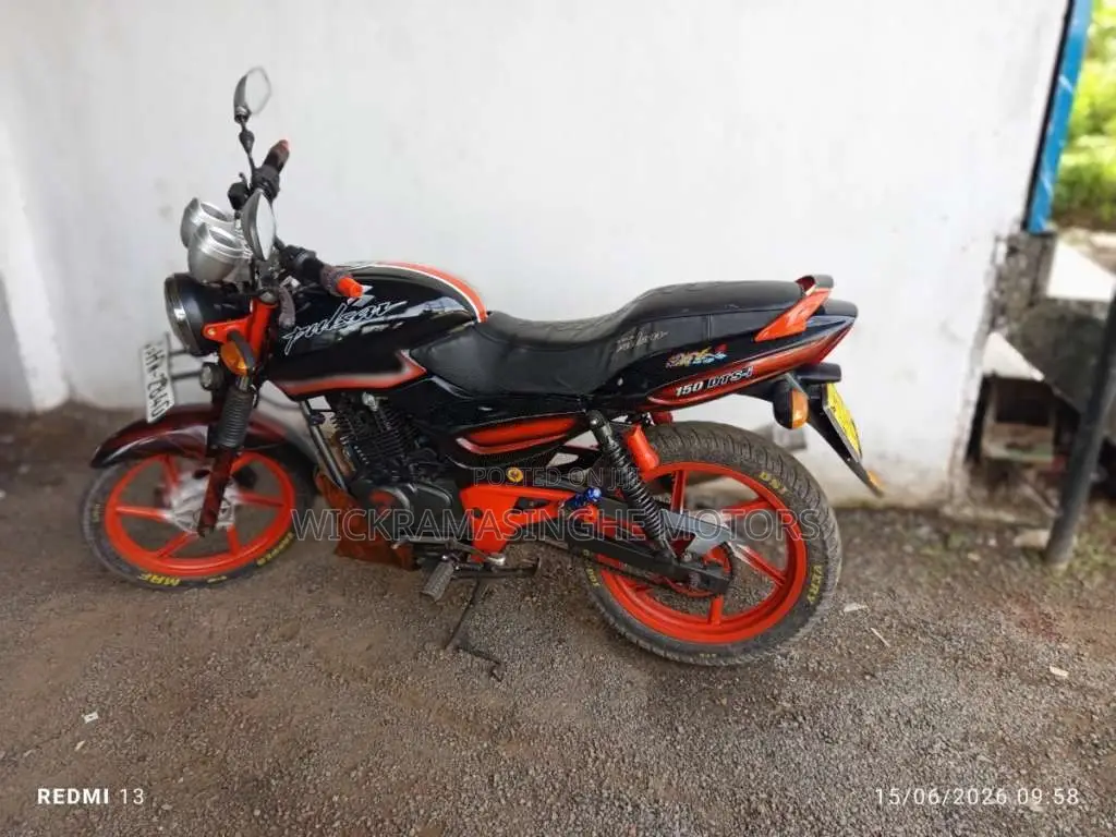 Bajaj Pulsar 2006 Motorbike (Used)