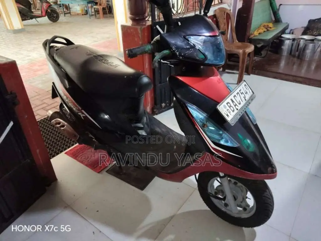 TVS Scooty Streak 2012 Motorbike (Used)