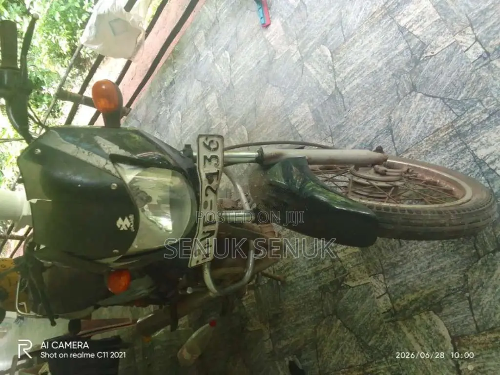 Bajaj CT-100 2012 motorcycle (Used)