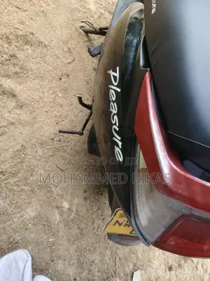 Hero Pleasure 2012 Motorbike (Used)