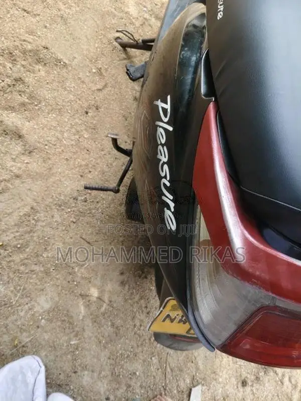 Hero Pleasure 2012 Motorbike (Used)