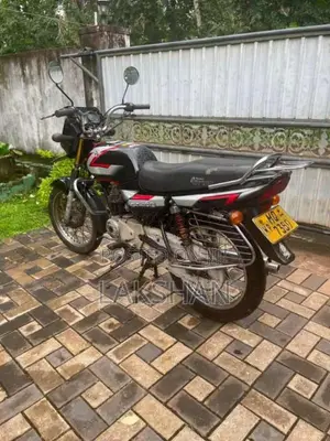 Bajaj CT-100 2006 Motorbike (Used)