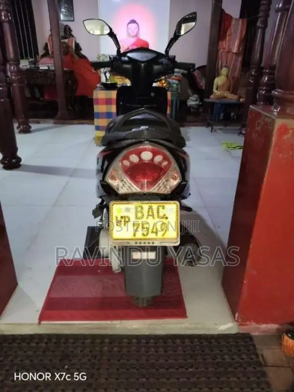 TVS Scooty Streak 2012 Motorbike (Used)