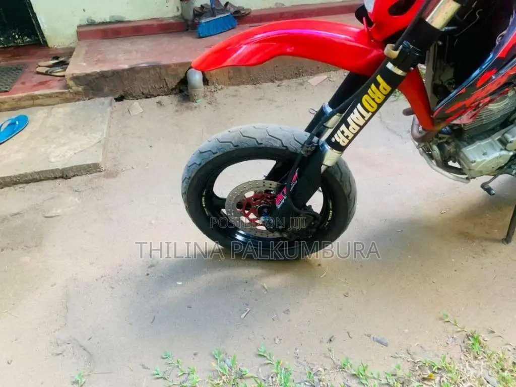 Honda XR250 2003 Motorbike (Used)