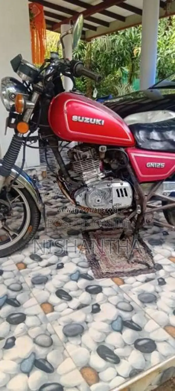 Suzuki GN125 2002 Motorbike (Used)