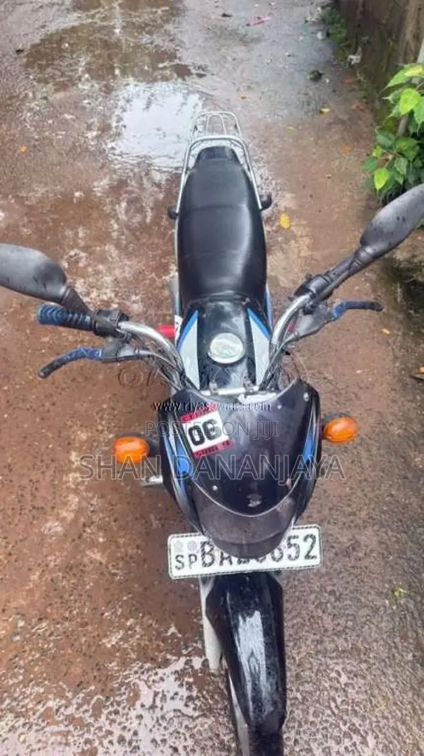 Bajaj CT-100 2013 Motorbike (Used)