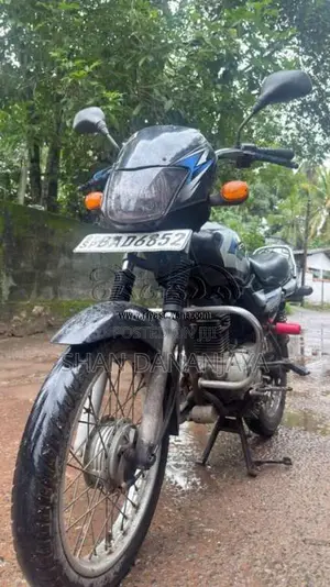 Bajaj CT-100 2013 Motorbike (Used)