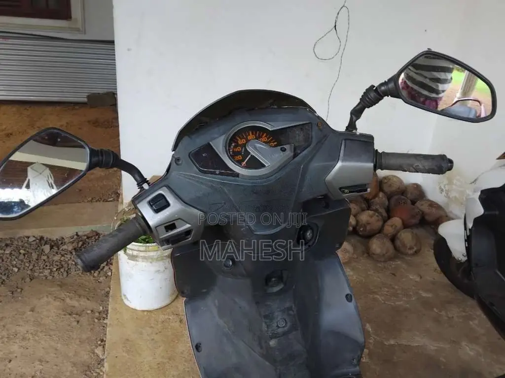 Hero Maestro 2018 Motorbike (Used)