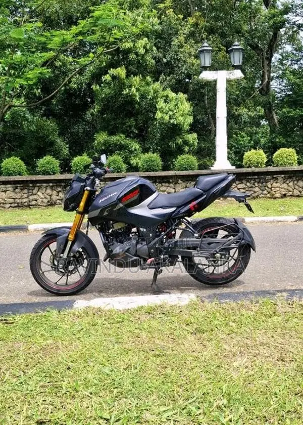 Hero Hunk 160R 2026 Motorbike Unregistered (Recondition)