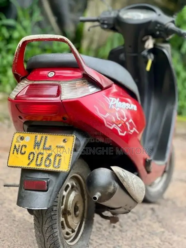 Hero Pleasure 2011 Motorbike (Used)