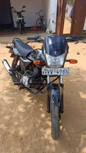 Bajaj Platina 2010 Motorbike (Used)