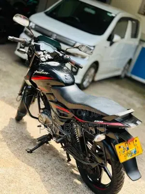 Bajaj Pulsar 2017 Motorbike (Used)