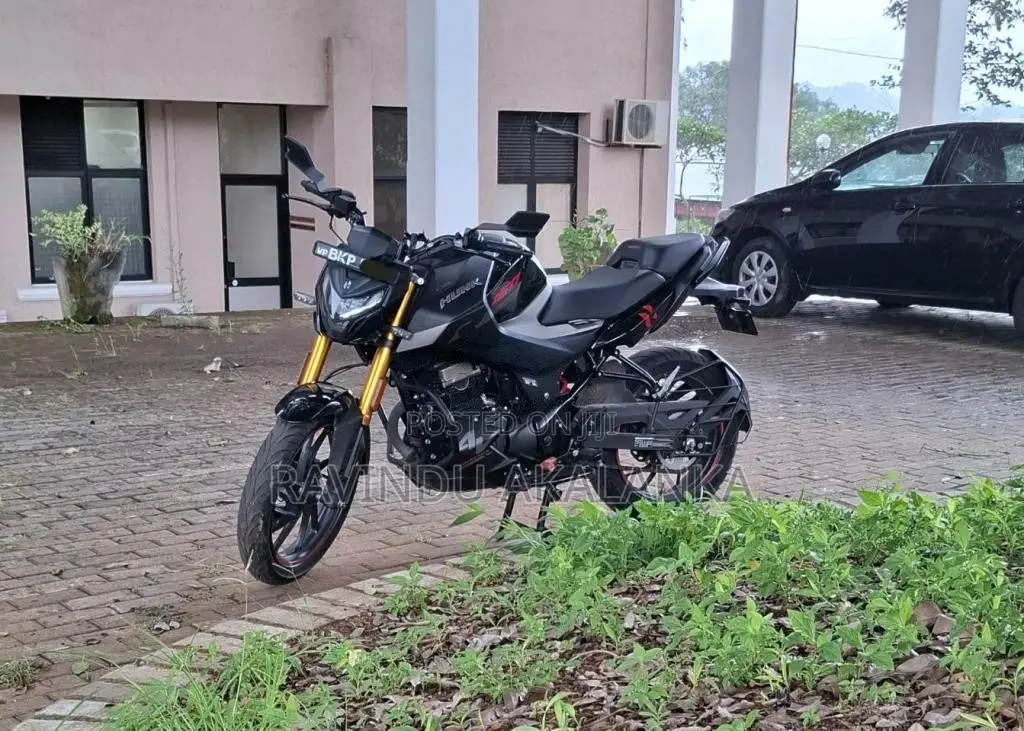 Hero Hunk 160R 2026 Motorbike Unregistered (Recondition)