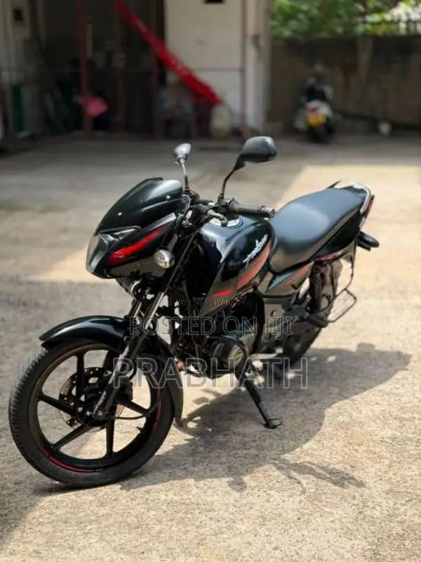 Bajaj Pulsar 2017 Motorbike (Used)