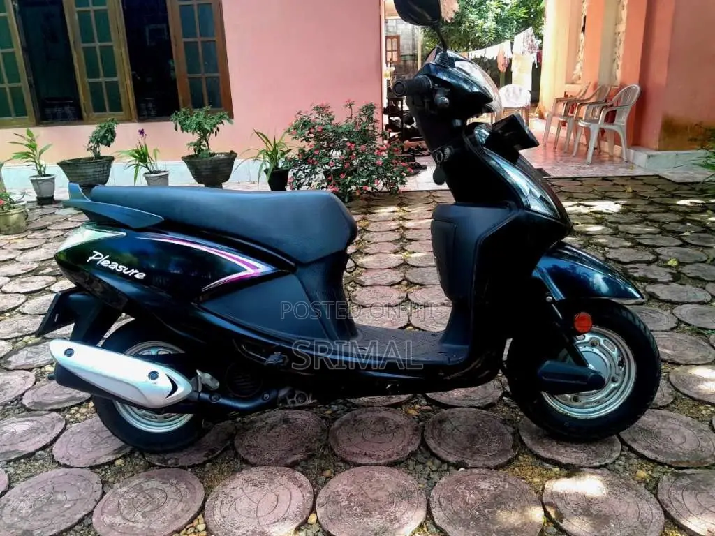 Hero Pleasure 2015 Motorbike (Used)