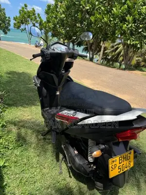 Yamaha Zr 2019 Motorbike (Used)