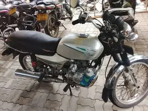 Bajaj Boxer 2003 Motorbike (Used)