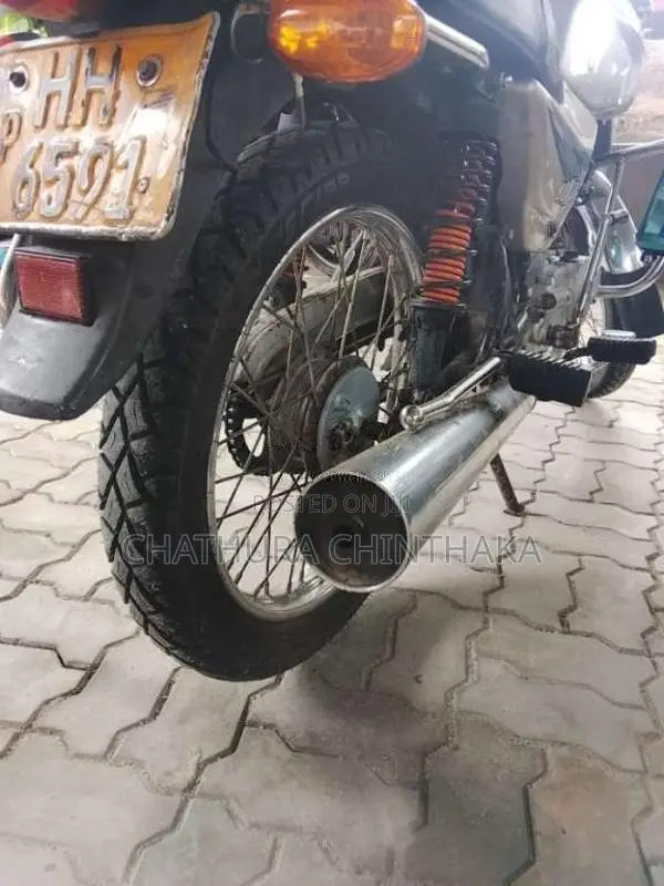 Bajaj Boxer 2003 Motorbike (Used)