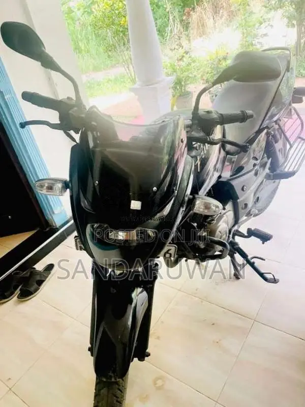 Bajaj Pulsar 150 2015 Motorbike (Used)
