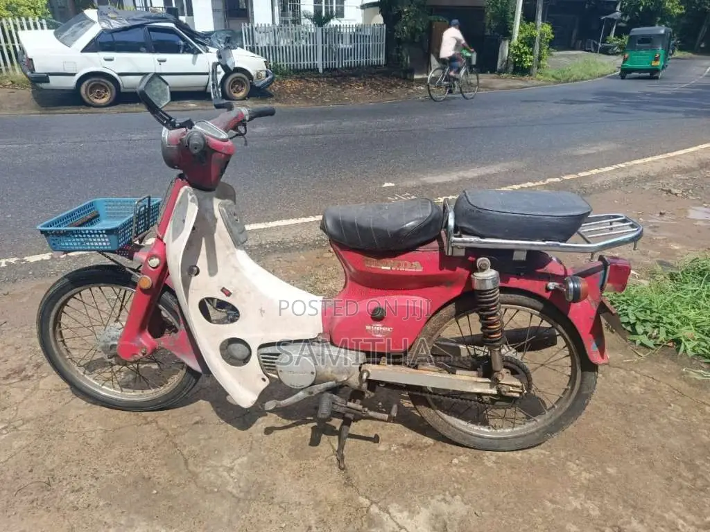 Honda C50 1990 Motorbike (Used)