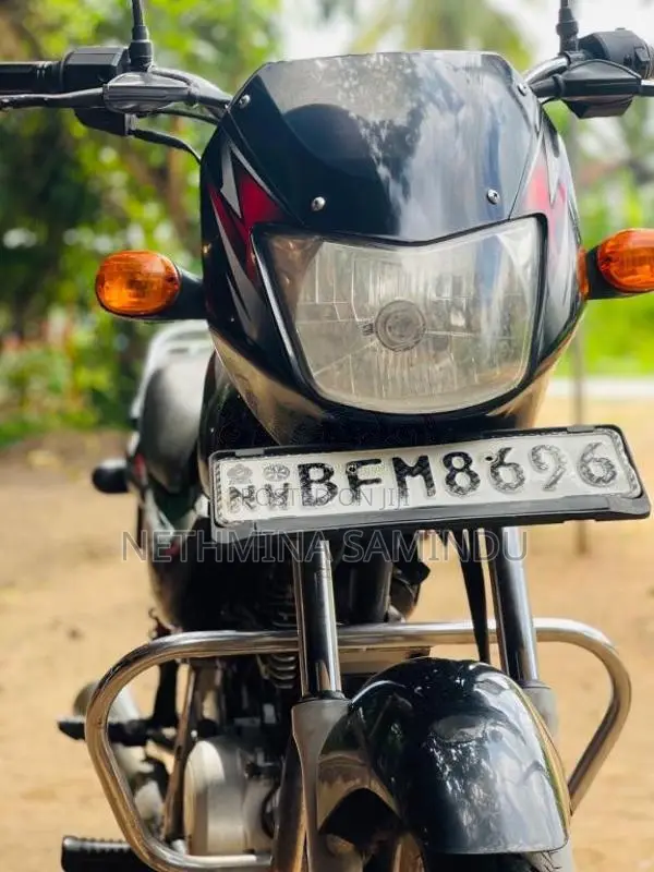 Bajaj CT-100 2017 Motorbike (Used)