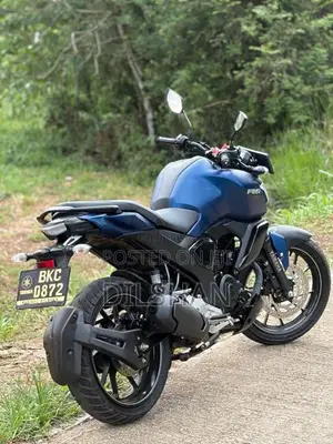 Yamaha V4 2025 Motorbike (Used)