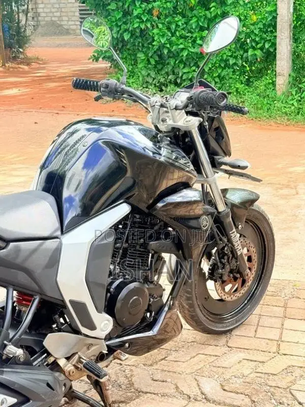 Yamaha FZ 2017 Motorbike (Used)