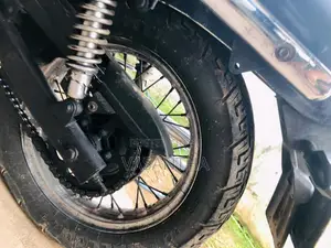 Bajaj Avenger 2008 Motorbike (Used)