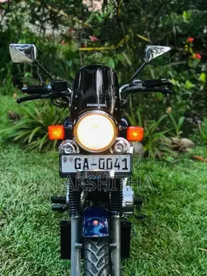Honda Nighthawk 2000 Motorbike (Used)
