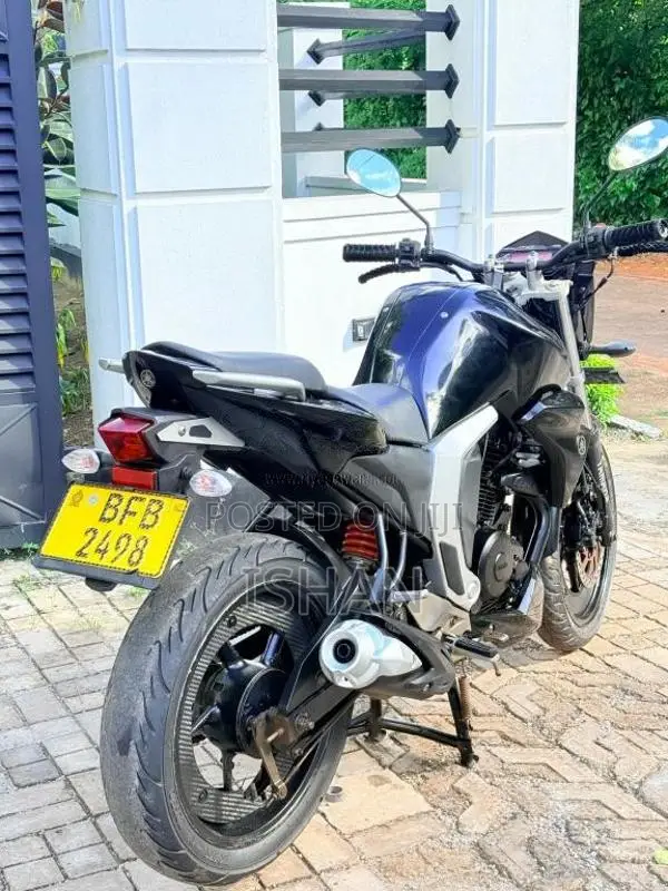 Yamaha FZ 2017 Motorbike (Used)