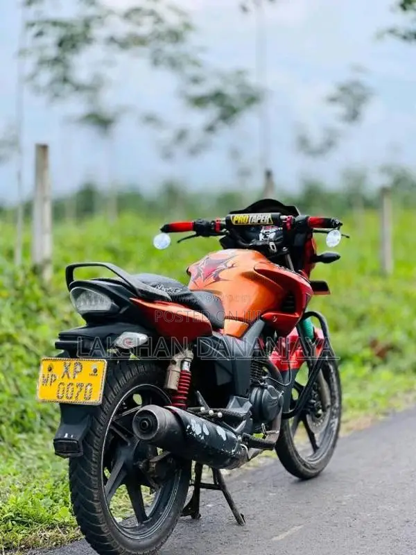 Hero-Honda Hunk 2011 Motorbike (Used)