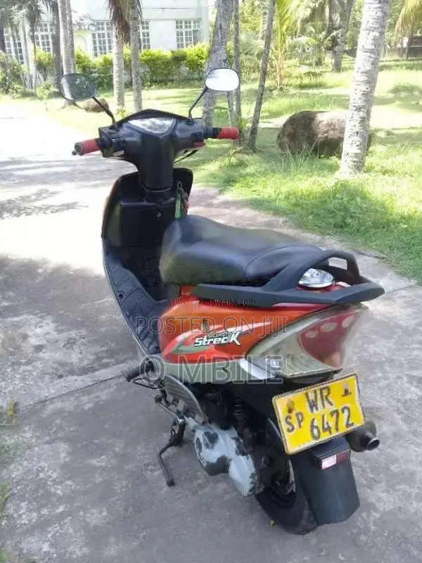 TVS Scooty Streak 2011 Motorbike (Used)